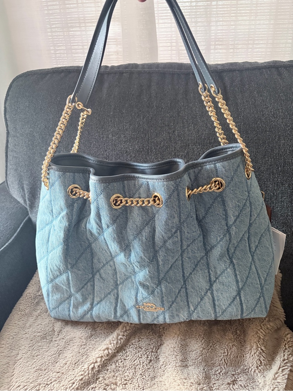 Coach NWT Evelyn Quilted Light Blue Shoulder Bag with Gold Chain Straps